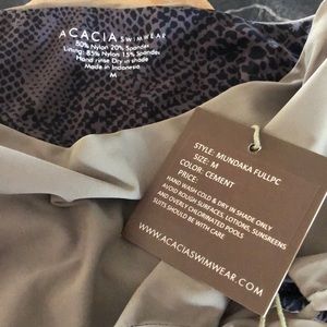 Acacia Mundaka one piece